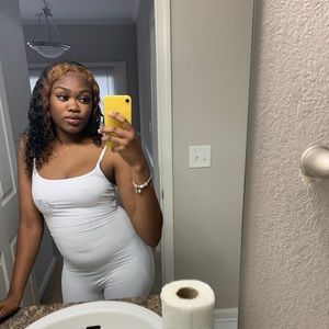 Meet your Posher, Corya